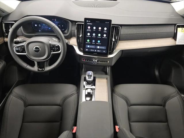 2026 Volvo XC90 Plus, B5 AWD Gas (mild hybrid), Gasoline, Bright, 7 Seats