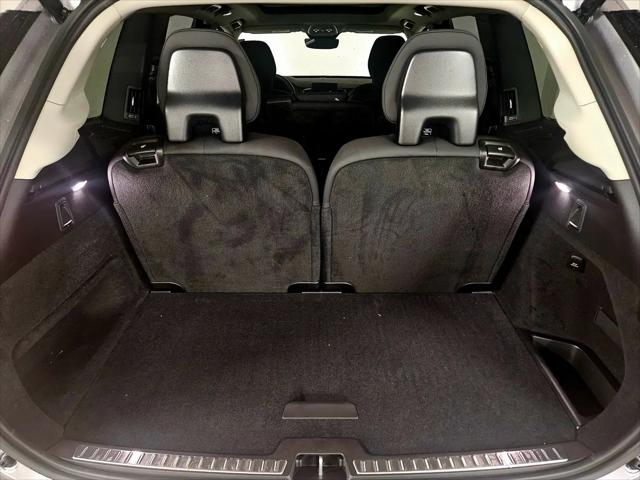 2026 Volvo XC90 Plus, B5 AWD Gas (mild hybrid), Gasoline, Bright, 7 Seats