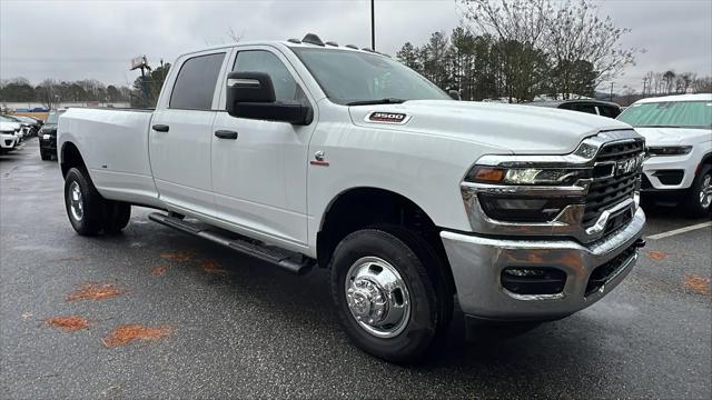 2026 Ram 3500 Tradesman Crew Cab 4x4 8' Box