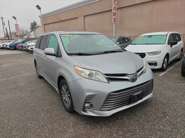 2019 Toyota Sienna XLE 8 Passenger