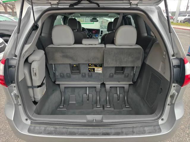 2019 Toyota Sienna XLE 8 Passenger