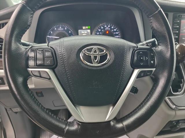 2019 Toyota Sienna XLE 8 Passenger
