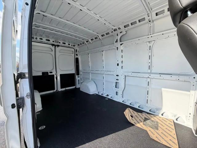 2026 Ram ProMaster 2500 Cargo Van Tradesman High Roof 159" WB w/Pass Seat