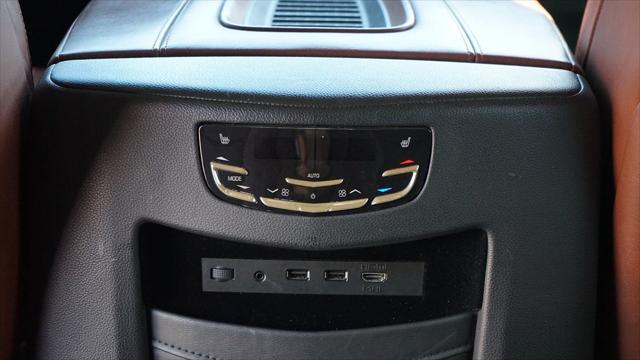 2018 Cadillac Escalade Premium Luxury
