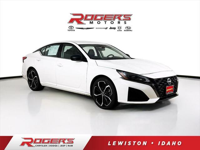 2023 Nissan Altima SR FWD 2023 Nissan Altima SR FWD