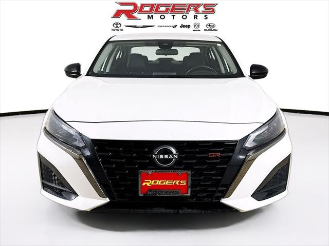 2023 Nissan Altima SR FWD 2023 Nissan Altima SR FWD