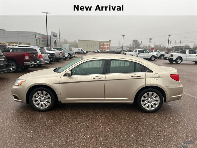 2014 Chrysler 200 LX 2014 Chrysler 200 LX