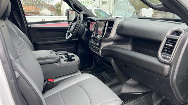 2026 RAM Ram 3500 Chassis Cab RAM 3500 TRADESMAN CREW CAB CHASSIS 4X4 60 CA