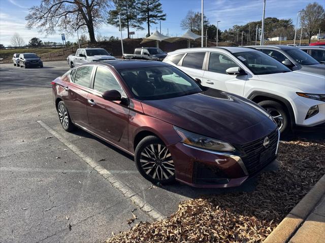 2023 Nissan Altima SV FWD