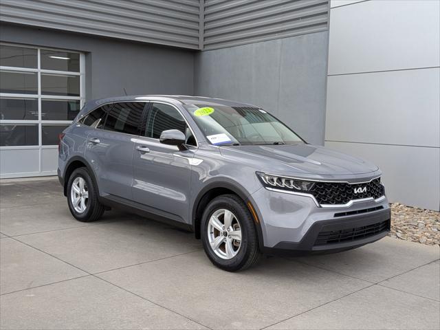 2022 Kia Sorento LX