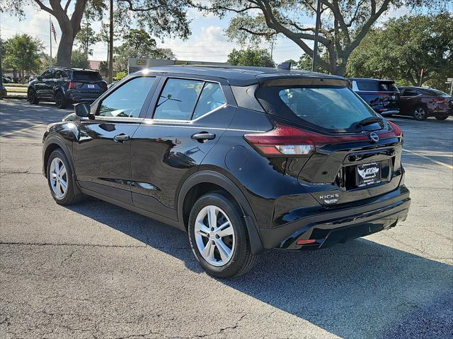 2025 Nissan Kicks Play S