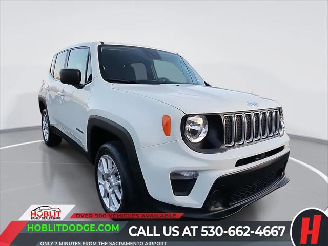 2023 Jeep Renegade Latitude 4x4 2023 Jeep Renegade Latitude 4x4