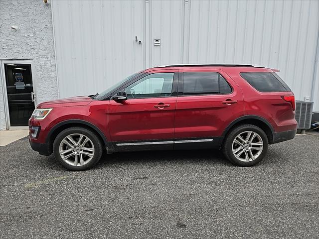 2017 Ford Explorer XLT 2017 Ford Explorer XLT