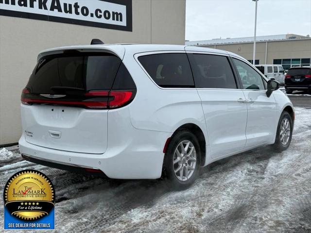 2024 Chrysler Pacifica Touring L 2024 Chrysler Pacifica Touring L