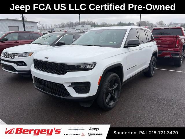 2023 Jeep Grand Cherokee Altitude 4x4 2023 Jeep Grand Cherokee Altitude 4x4