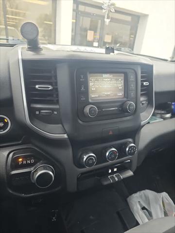 2022 RAM 1500 Big Horn Crew Cab 4x2 64 Box
