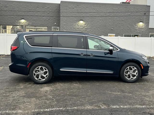 2023 Chrysler Pacifica Limited AWD 2023 Chrysler Pacifica Limited AWD