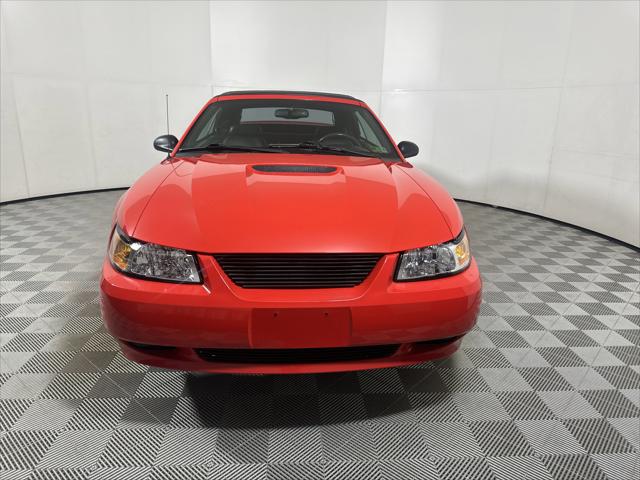 2000 Ford Mustang GT 2000 Ford Mustang GT