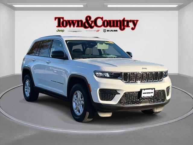 2023 Jeep Grand Cherokee Laredo 4x4