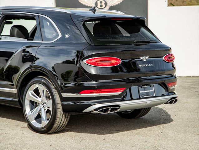 2025 Bentley Bentayga Unknown