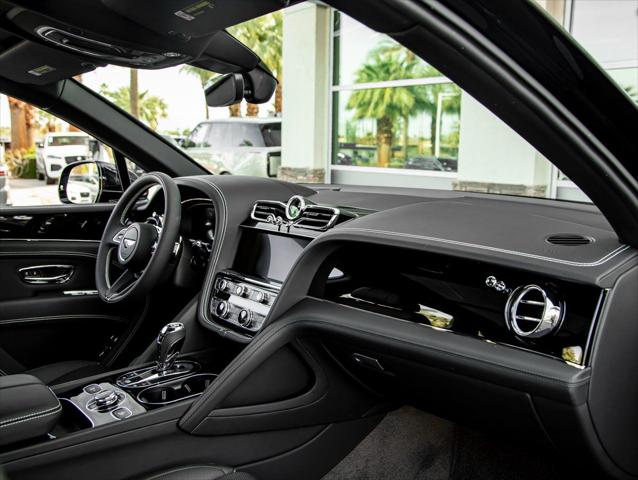 2025 Bentley Bentayga Unknown