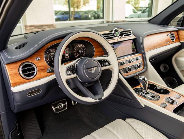 2025 Bentley Bentayga Azure