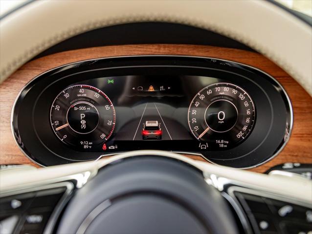 2025 Bentley Bentayga Azure