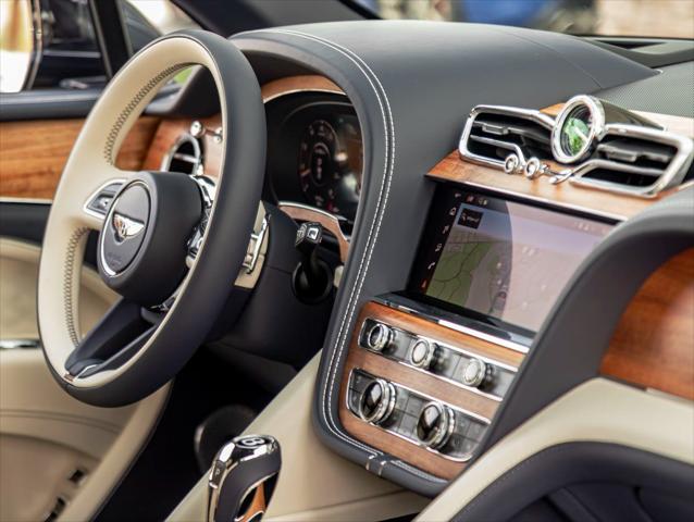 2025 Bentley Bentayga Azure
