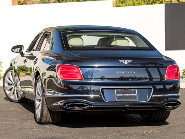 2026 Bentley Flying Spur Azure