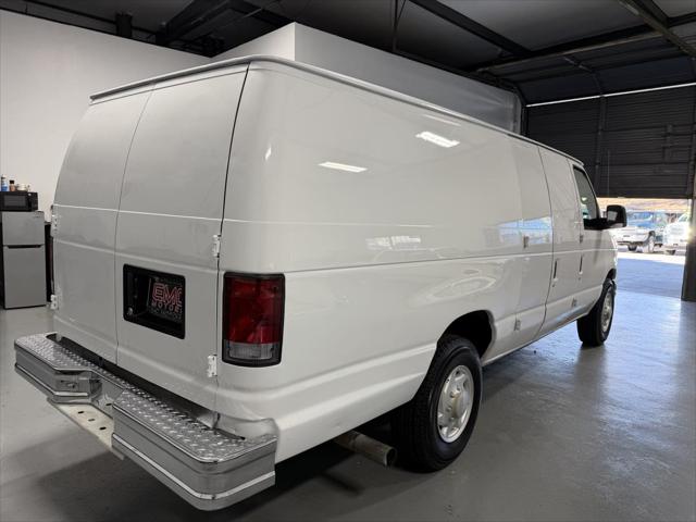 2005 Ford E-350 Super Duty Unknown