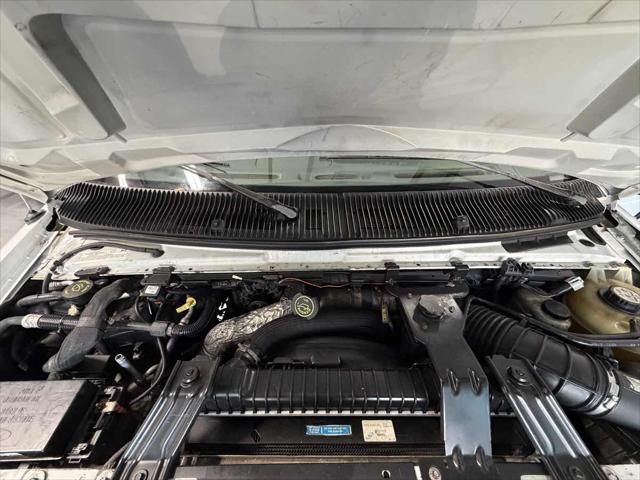 2005 Ford E-350 Super Duty Unknown