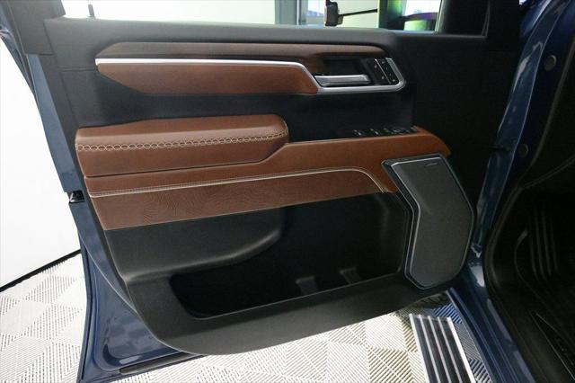 2025 GMC Sierra 3500HD 4WD Crew Cab Long Bed Denali Ultimate