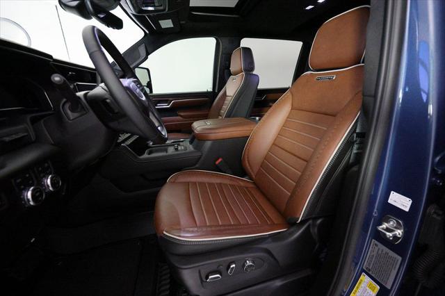 2025 GMC Sierra 3500HD 4WD Crew Cab Long Bed Denali Ultimate