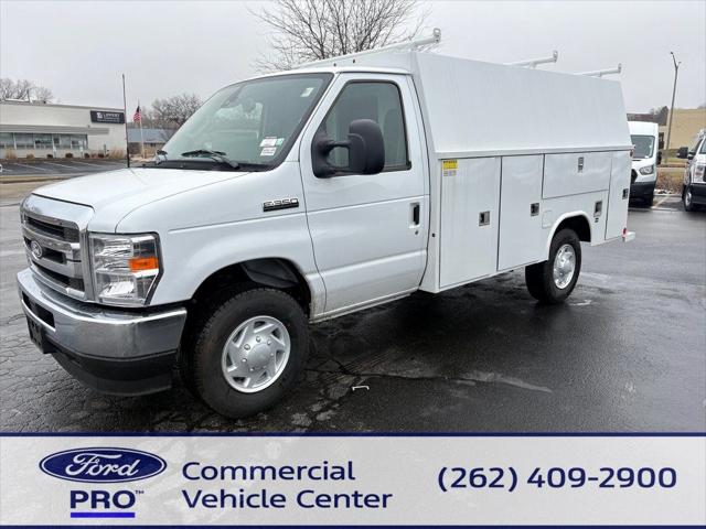 2026 Ford E-350 Cutaway Base for sale in Menomonee Falls, WI