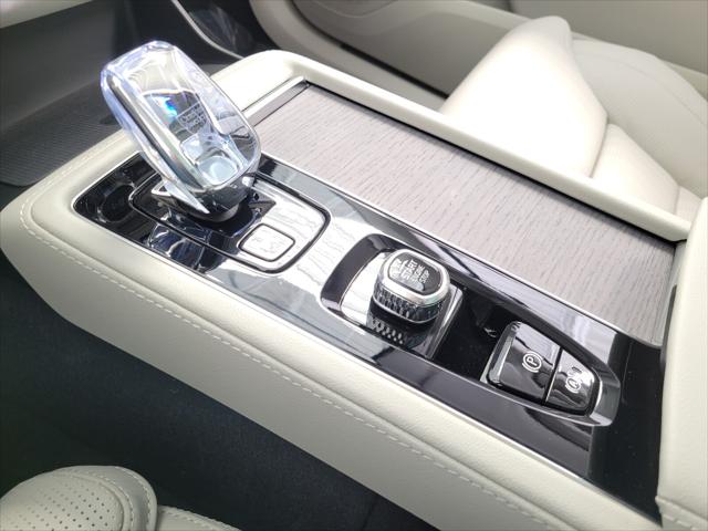 2026 Volvo XC90 B6 Ultra 7-Seater