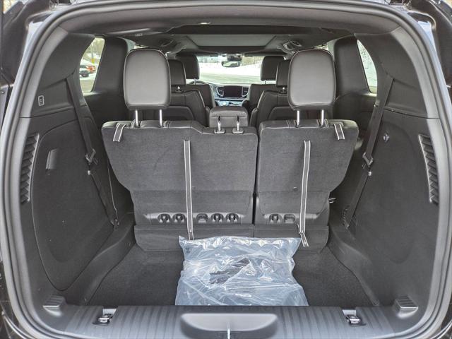 2026 Chrysler Pacifica Select AWD