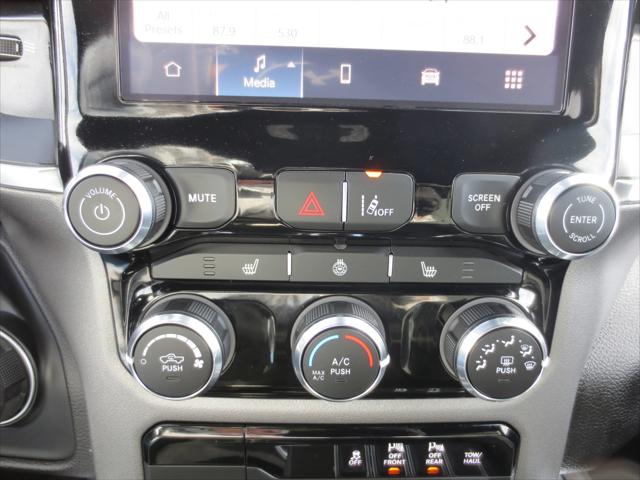 2025 Ram 1500 Big Horn Crew Cab 4x4 5'7" Box