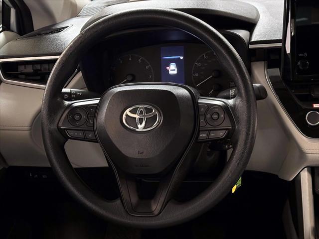 2025 Toyota Corolla Cross L [21]