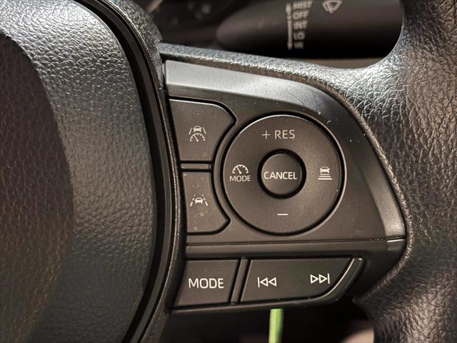 2025 Toyota Corolla Cross L [26]