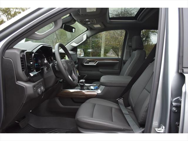 2026 Chevrolet Silverado 1500 4WD Crew Cab Short Bed RST