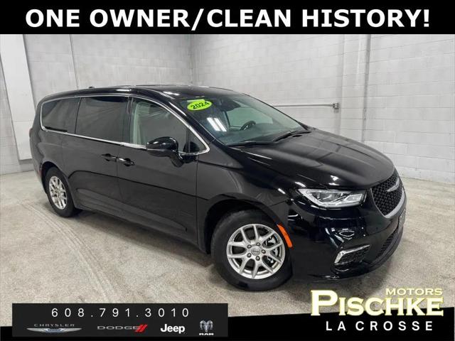 2024 Chrysler Pacifica Touring L for sale in La Crosse, WI