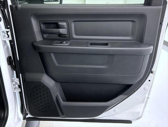 2026 Ram 3500 Tradesman Crew Cab 4x4 8 Box