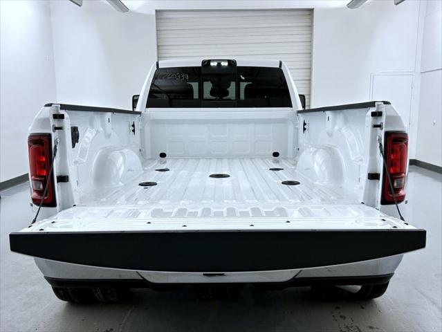 2026 Ram 3500 Tradesman Crew Cab 4x4 8 Box