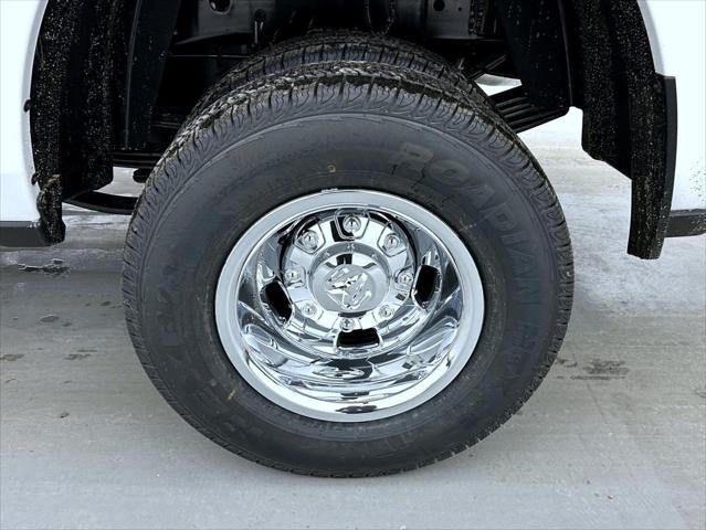 2026 Ram 3500 Tradesman Crew Cab 4x4 8 Box