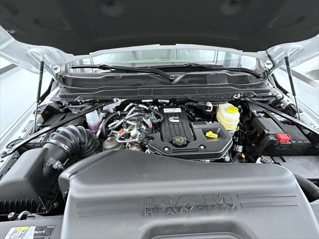 2026 Ram 3500 Tradesman Crew Cab 4x4 8 Box