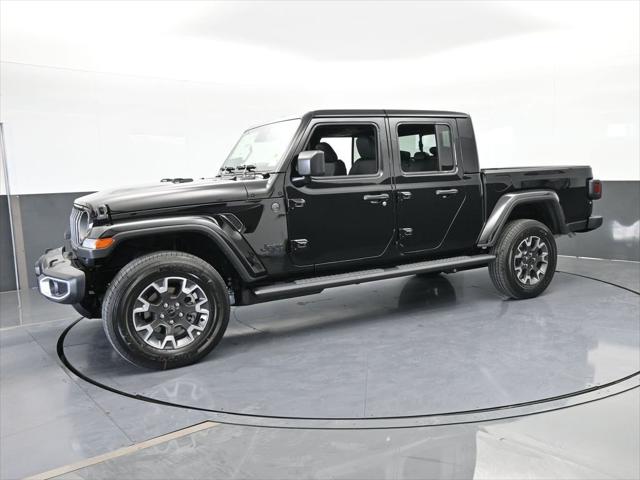2026 Jeep Gladiator GLADIATOR SAHARA 4X4