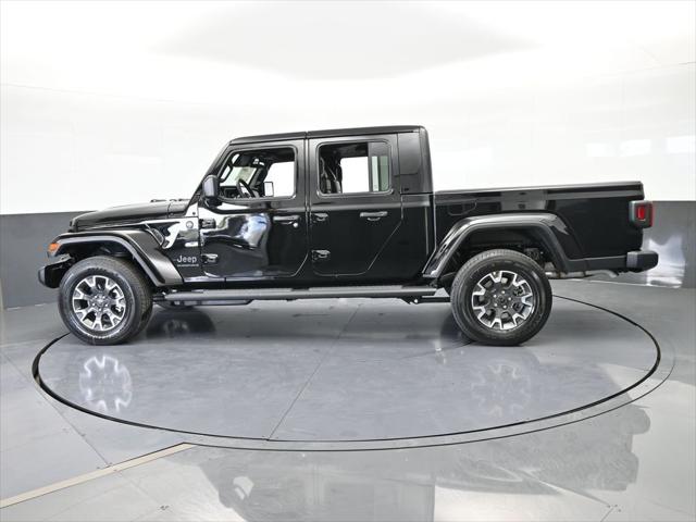 2026 Jeep Gladiator GLADIATOR SAHARA 4X4