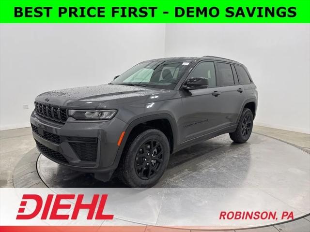 2026 Jeep Grand Cherokee GRAND CHEROKEE LAREDO ALTITUDE 4X4 2026 Jeep Grand Cherokee GRAND CHEROKEE LAREDO ALTITUDE 4X4