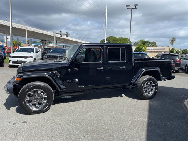 2026 Jeep Gladiator GLADIATOR SAHARA 4X4