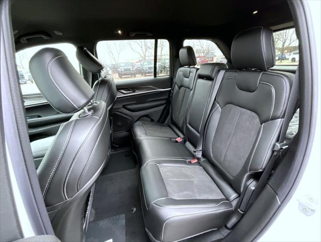 2026 Jeep Grand Cherokee Altitude 4x4
